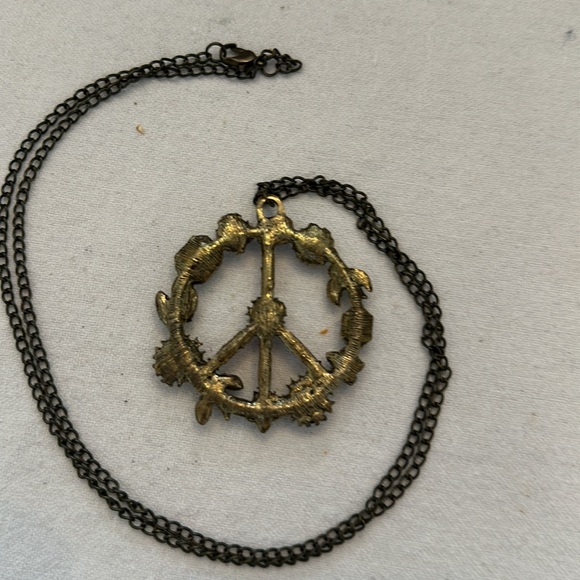 Bronze Boho Peace sign and flower necklace - Picture 5 of 5